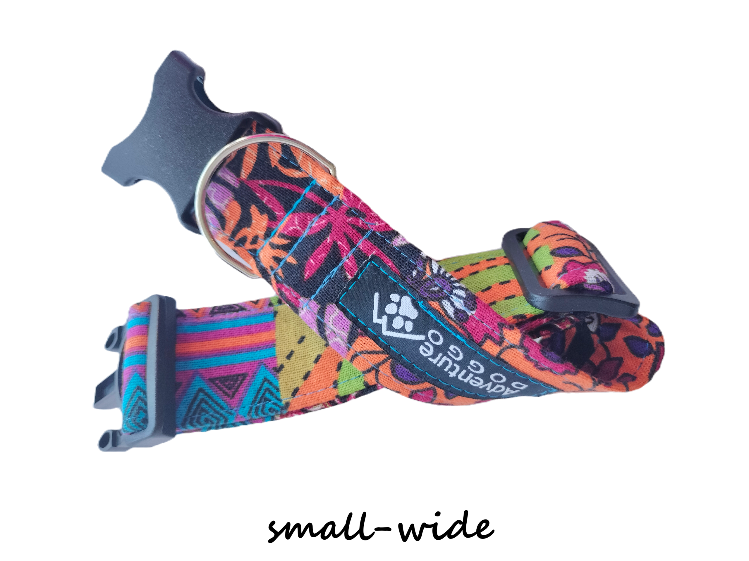 Serengeti Dress Collar, size small-wide, shown unclasped