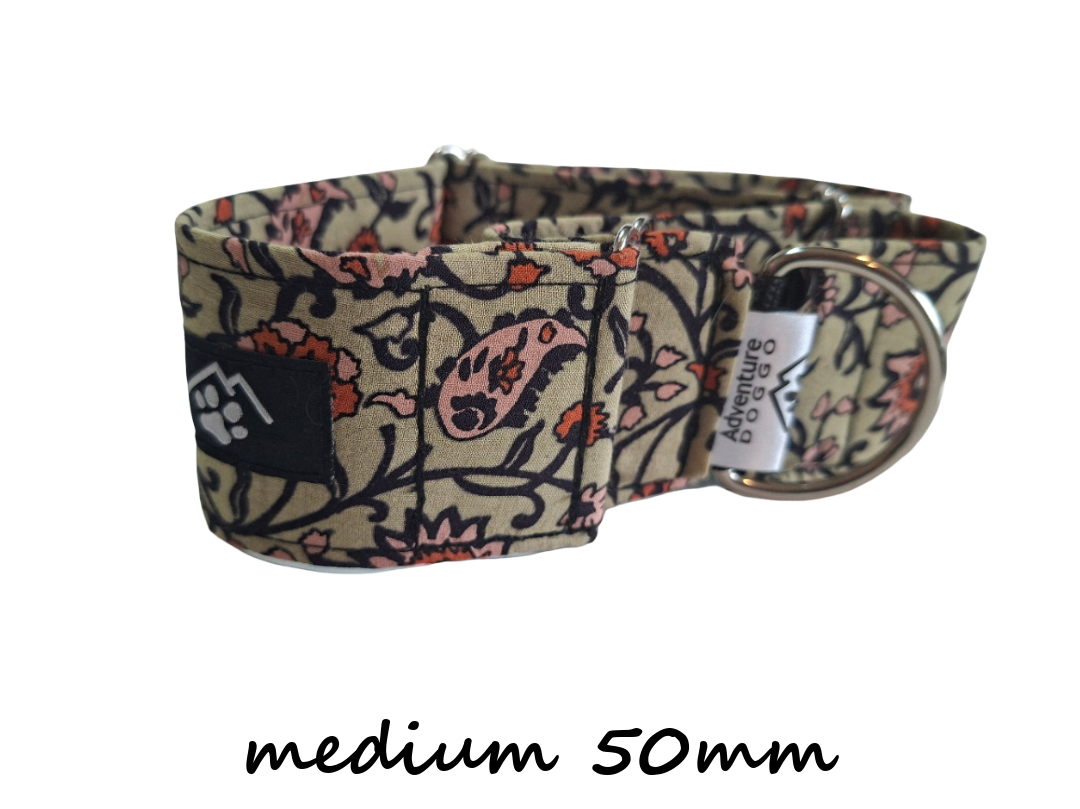 Grapevine Martingale Collar, size medium 50mm