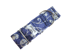 Nurple Martingale Dress Collar